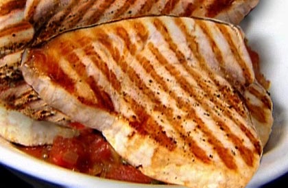 Swordfish with tomato sauce