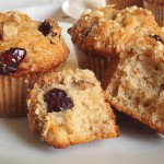 Muffins with hazelnuts and kranmperis