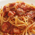 Spaghetti with mushrooms and smoky steak