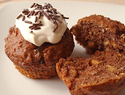 Muffins with oatmeal and honey
