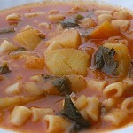 Ντοματόσουπα με ζυμαρικά